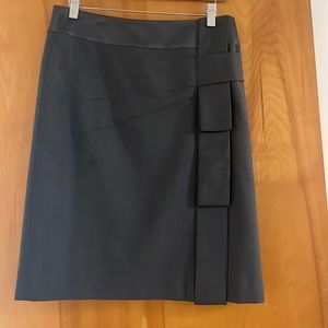 Jôn brand pencil skirt with flat pleats size 6